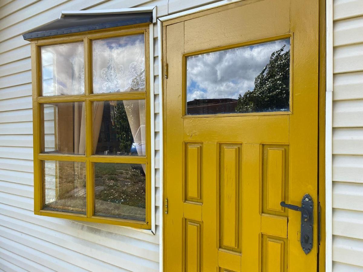 Hostal Los Pioneros Puerto Natales Ngoại thất bức ảnh