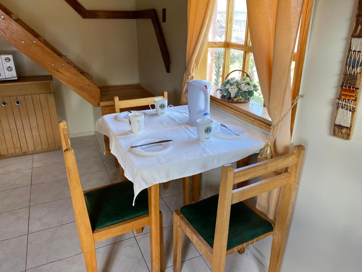 Hostal Los Pioneros Puerto Natales Ngoại thất bức ảnh