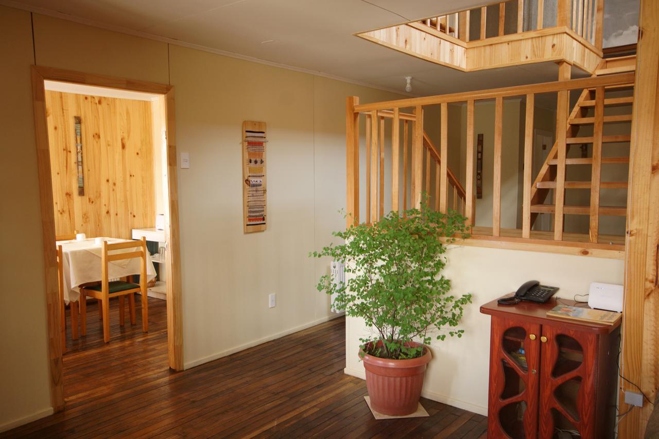 Hostal Los Pioneros Puerto Natales Ngoại thất bức ảnh
