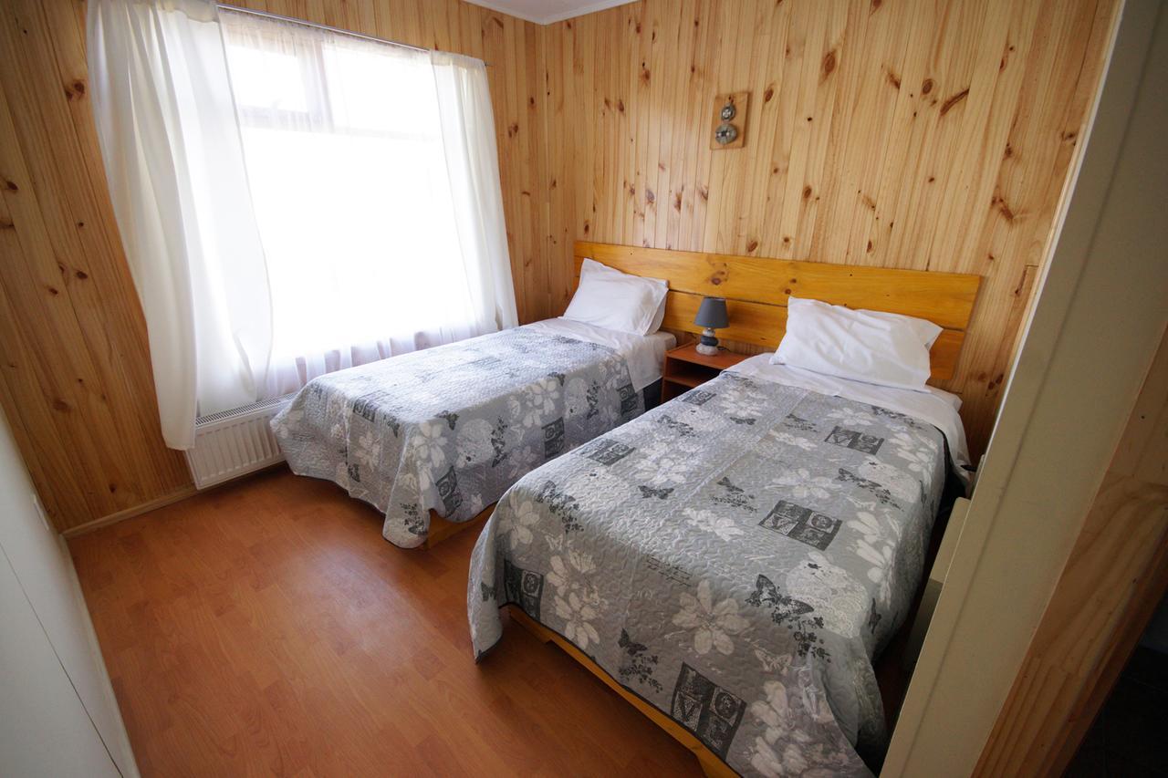 Hostal Los Pioneros Puerto Natales Ngoại thất bức ảnh