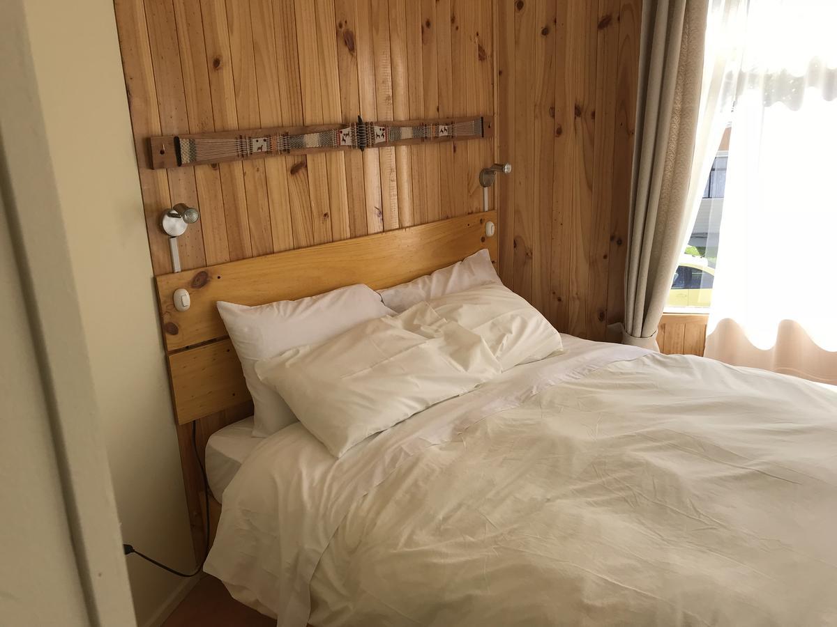 Hostal Los Pioneros Puerto Natales Ngoại thất bức ảnh